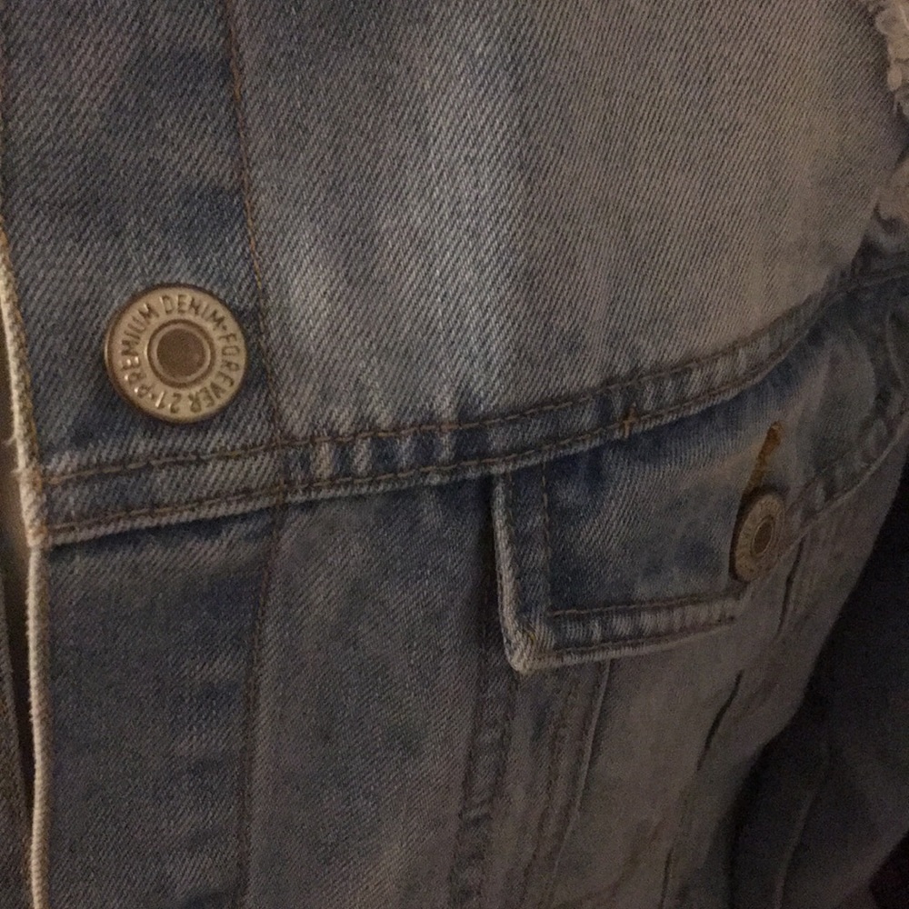 Distressed Jean Jacket - Picture 4 of 6